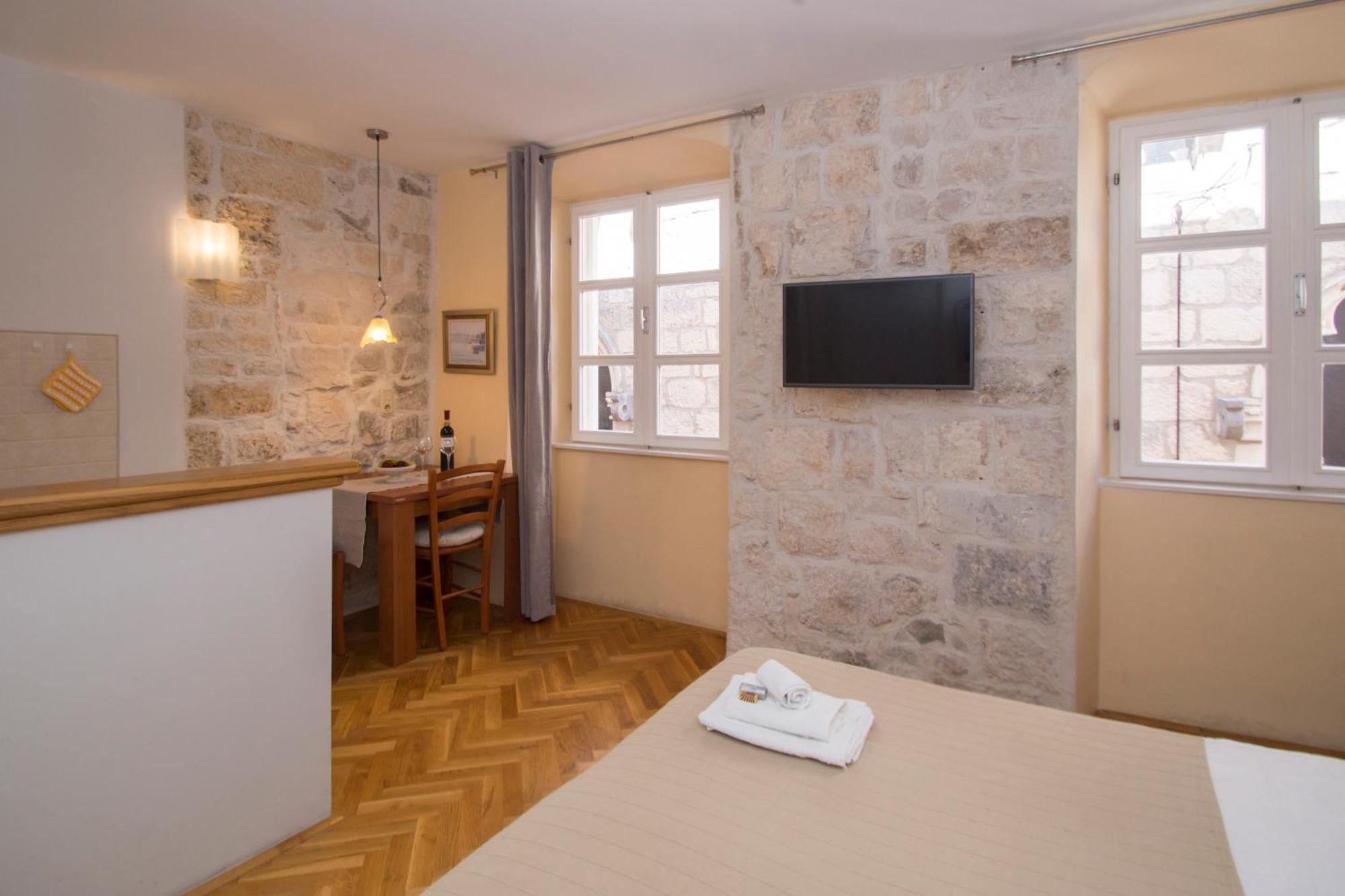 Old Town Apartments Korcula Town Exterior photo